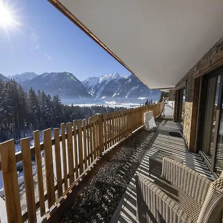Chalet Chalet In Neukirchen Near Ski Lift Neukirchen am Grossvenediger