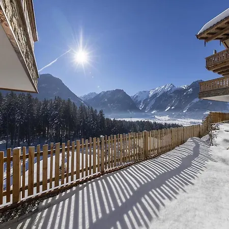 Chalet In Neukirchen Near Ski Lift * Neukirchen am Grossvenediger